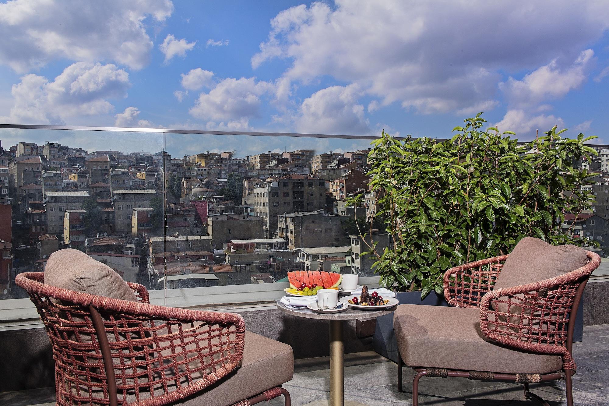 Naz City Hotel Taksim - Special Category Estambul Exterior foto