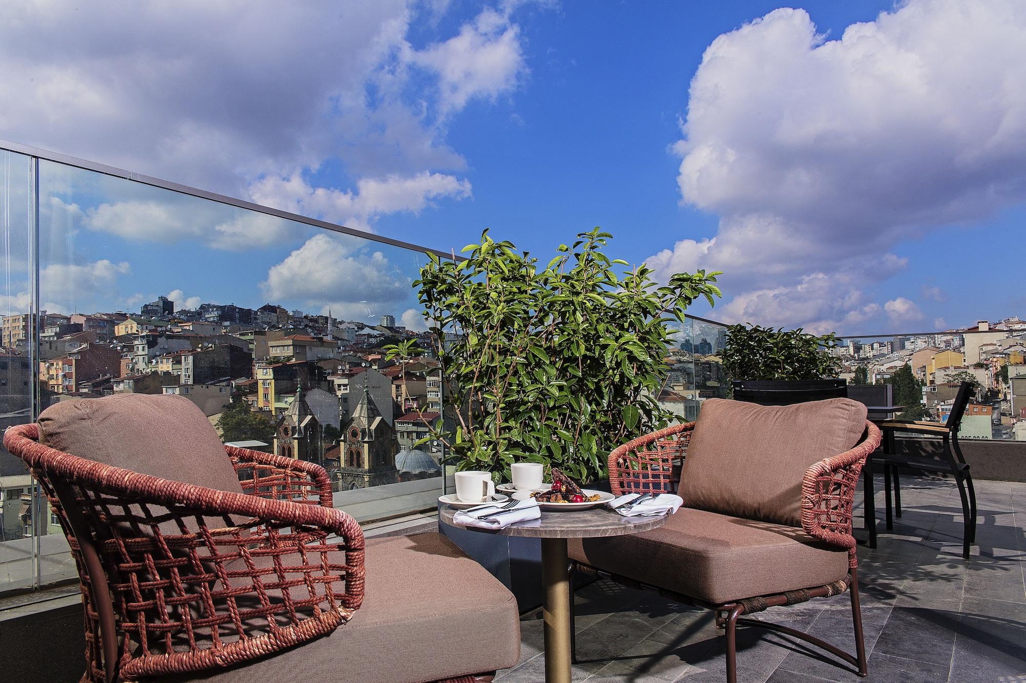 Naz City Hotel Taksim - Special Category Estambul Exterior foto